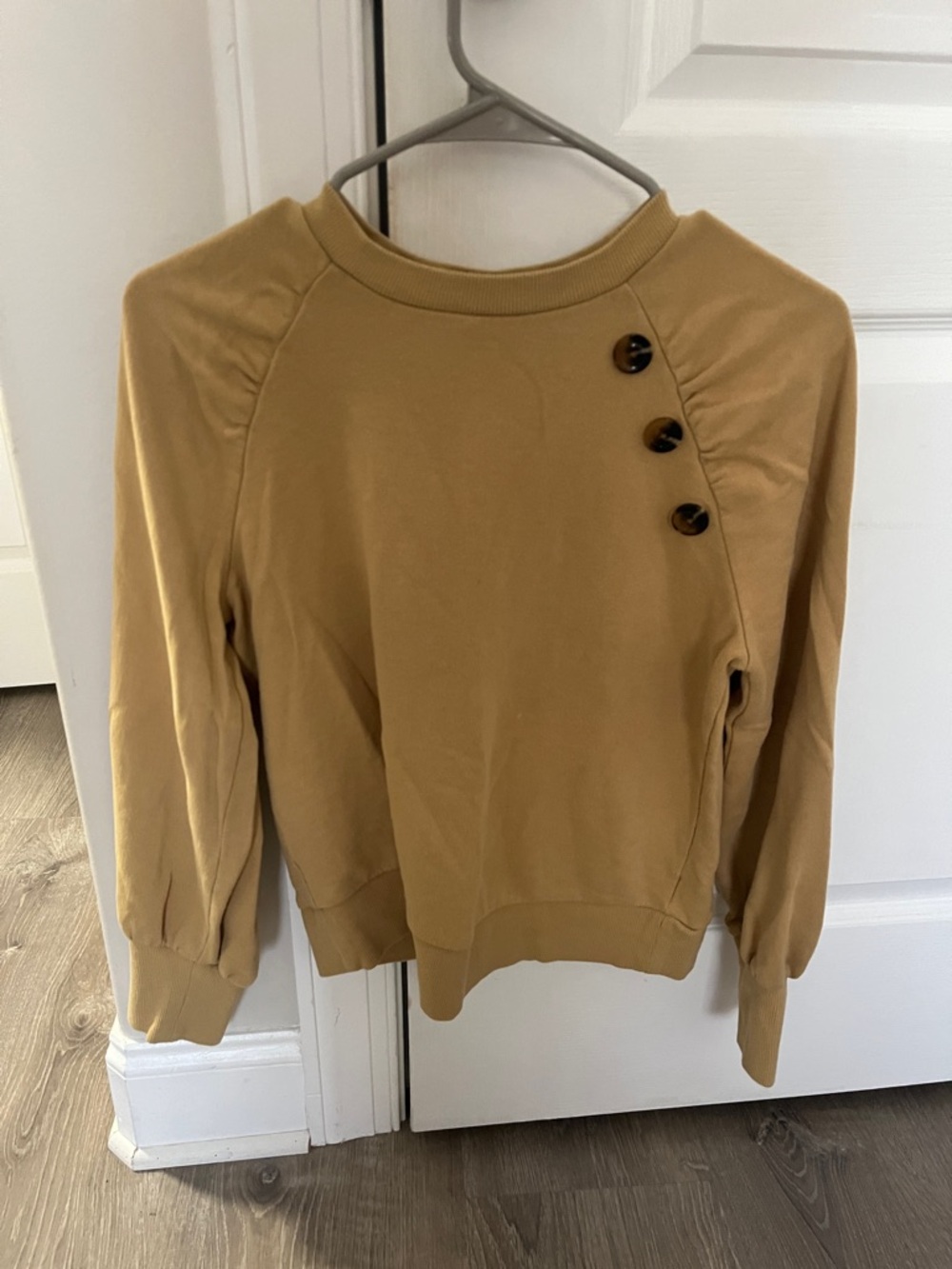 Who What Wear Tan Crewneck Sweatshirt